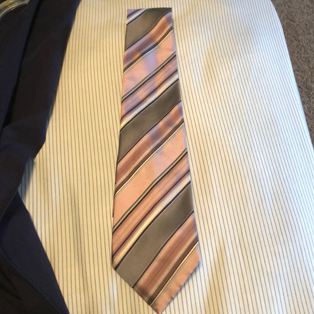 Geoffrey Beene tie